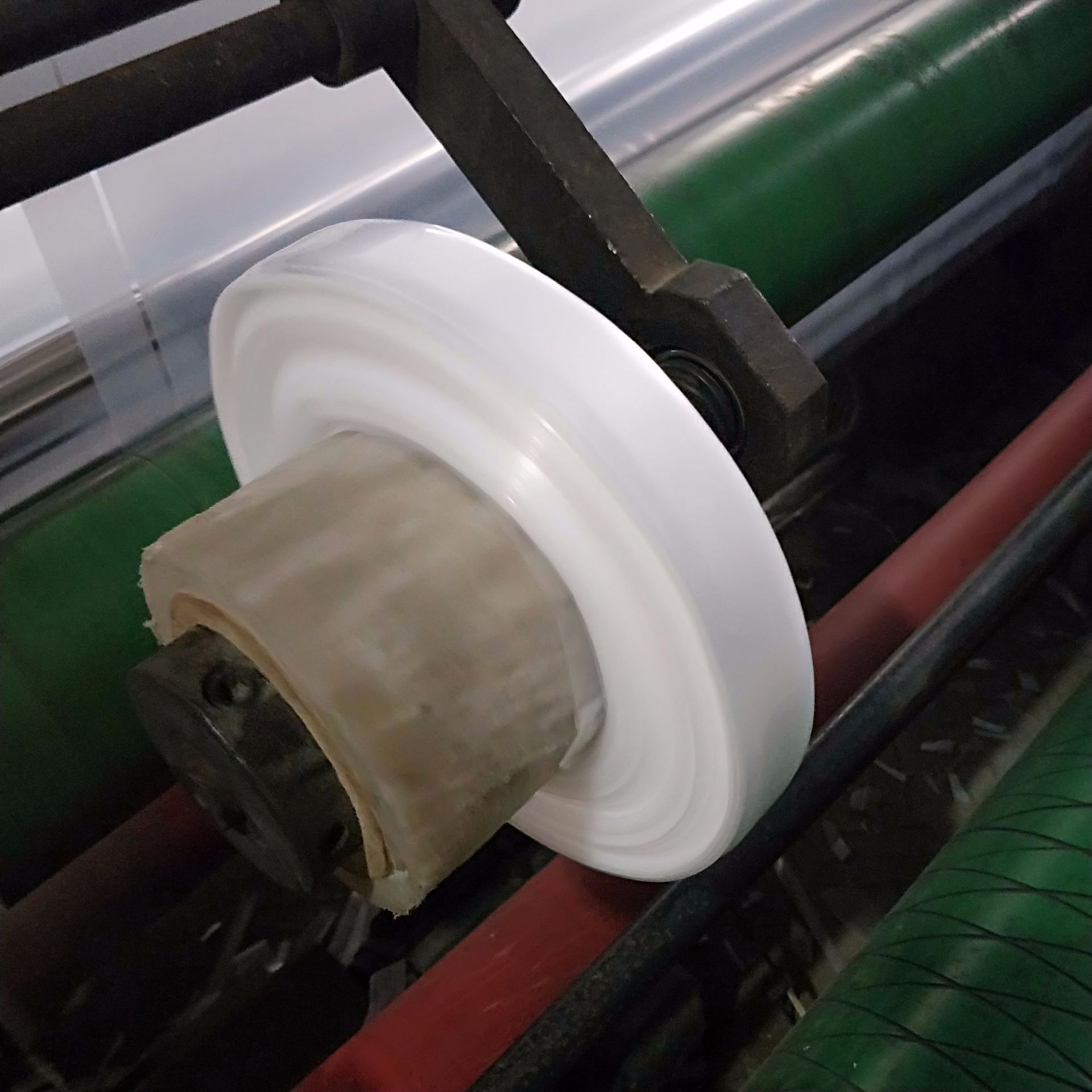 厂家pe热收缩膜各种饮料瓶包装木地板等,可防潮