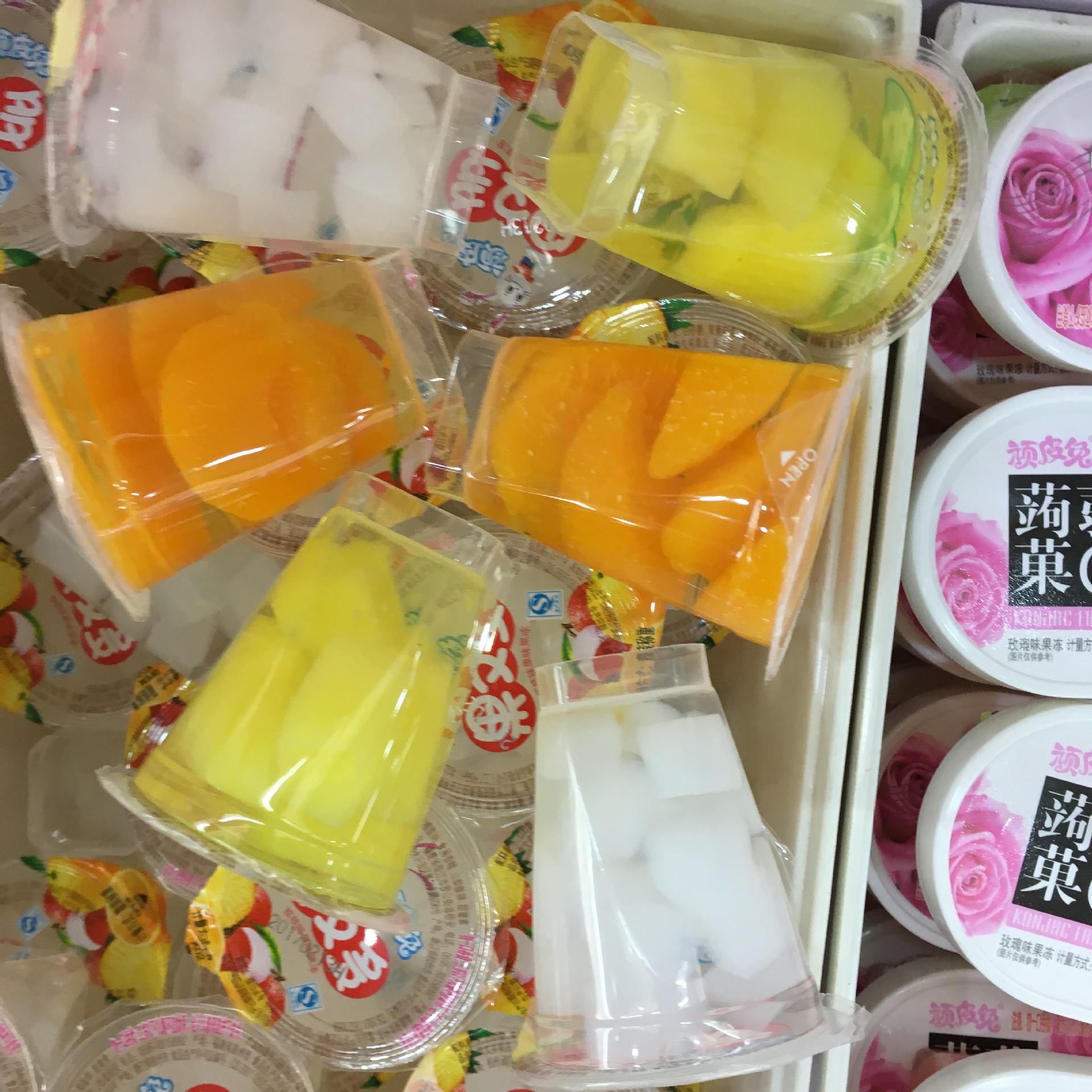 顽皮兔 果又多果肉小罐头果肉果冻 一箱10斤