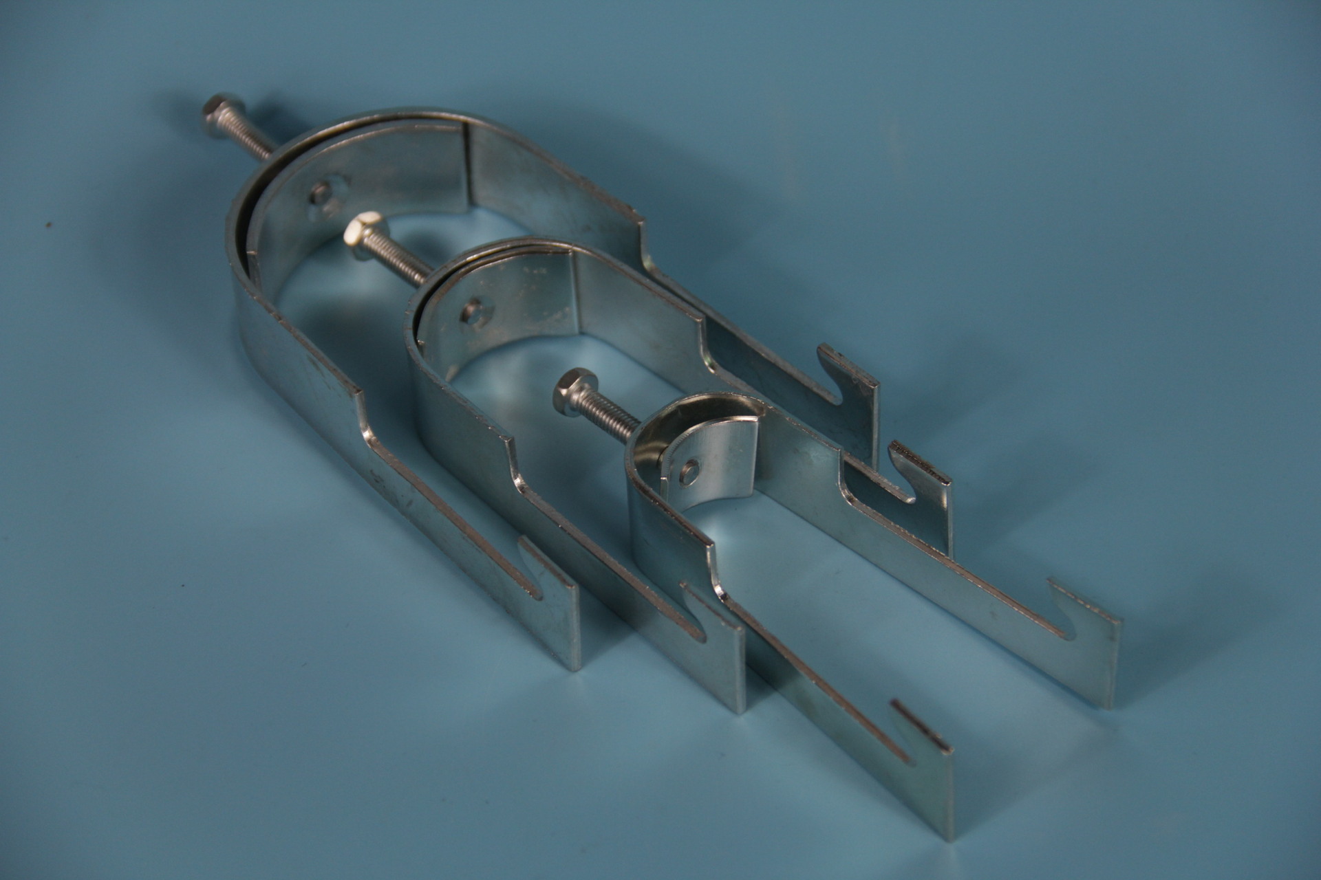 k08角钢电缆卡 fj-09花盘角铁用k09电缆卡 桥架梯桄角铁电缆卡子