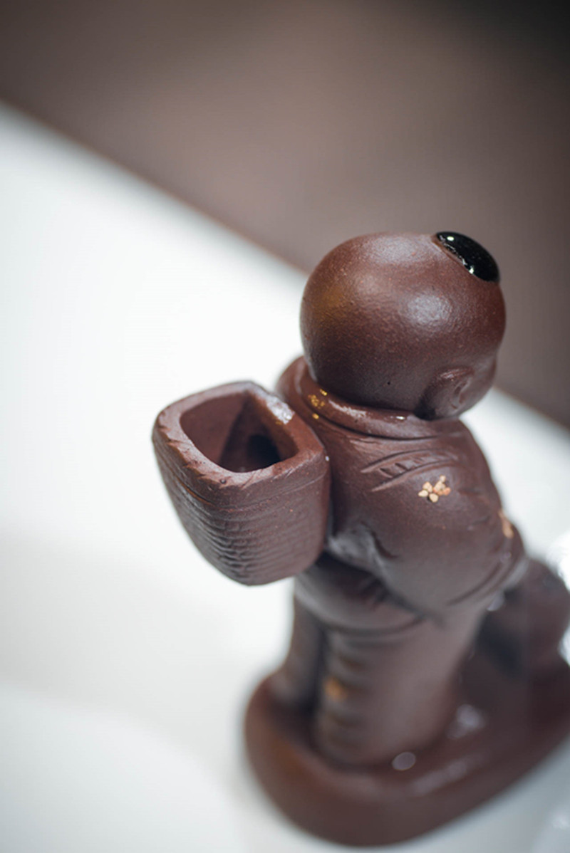 创意宜兴紫砂茶宠撒尿娃娃童子箩筐金蟾人物精品茶具摆件雕塑批发