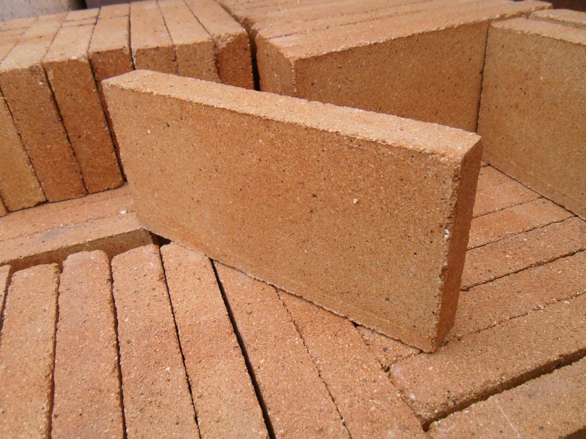 供应各类耐火砖