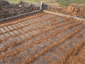 地基加筋用单向拉伸土工格栅厂家直销tgdg塑料拉伸格栅价格低