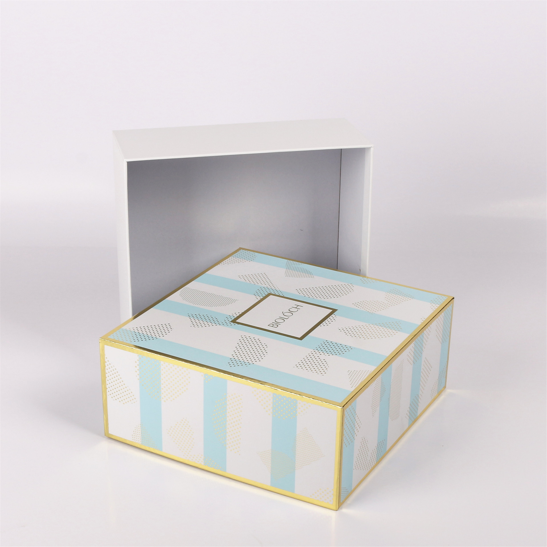 实力厂家生产定制高端天地盖包装盒大面积烫金纸盒