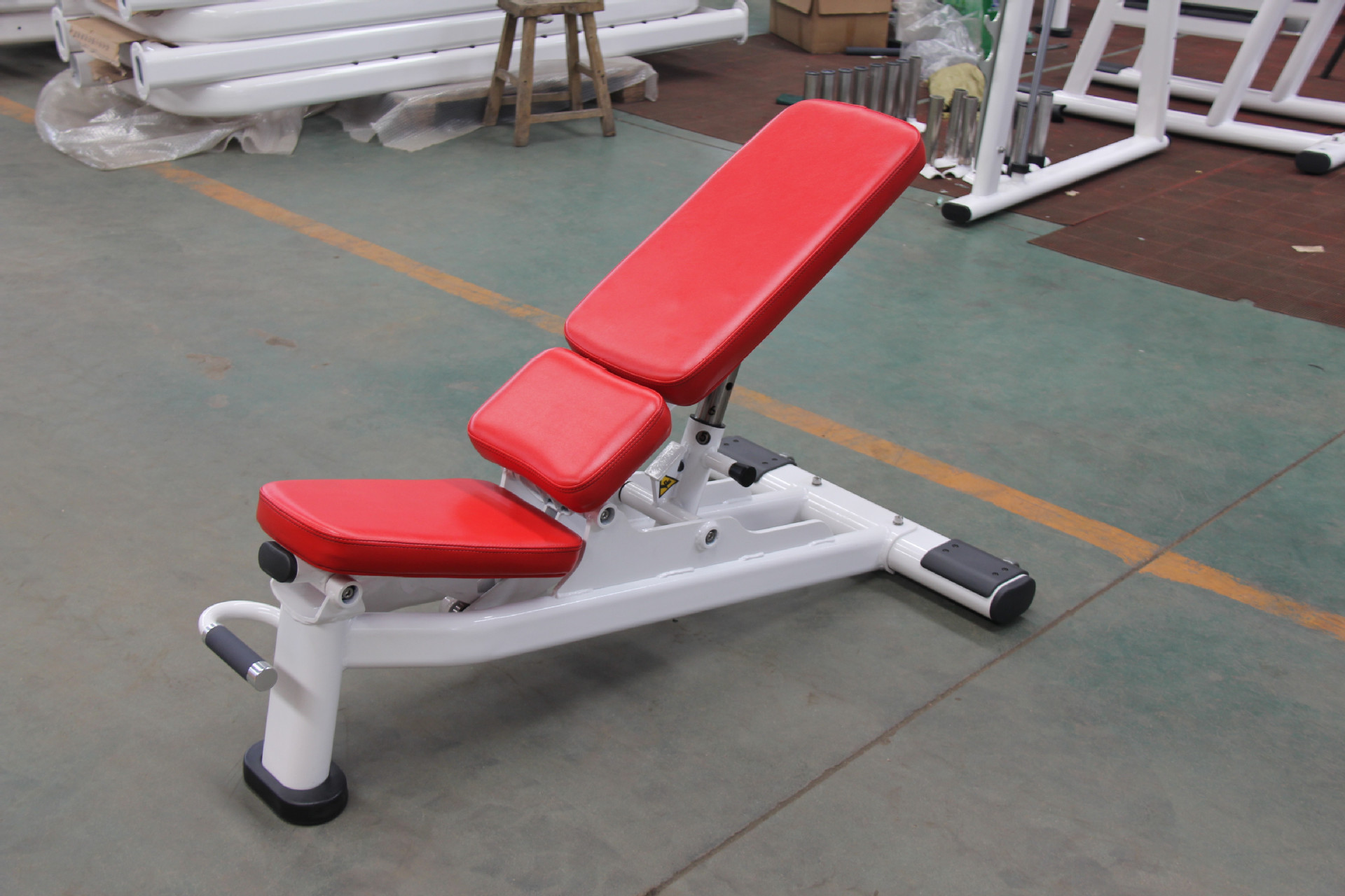 平凳 可调节哑铃椅 哑铃凳 平凳卧推椅 健身房用家用 热卖中