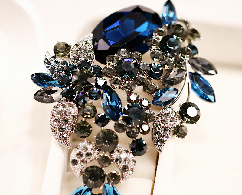 燕宇韩国仿钻胸针时尚胸花开衫衬衫别针固定衣服扣优雅气质配饰女