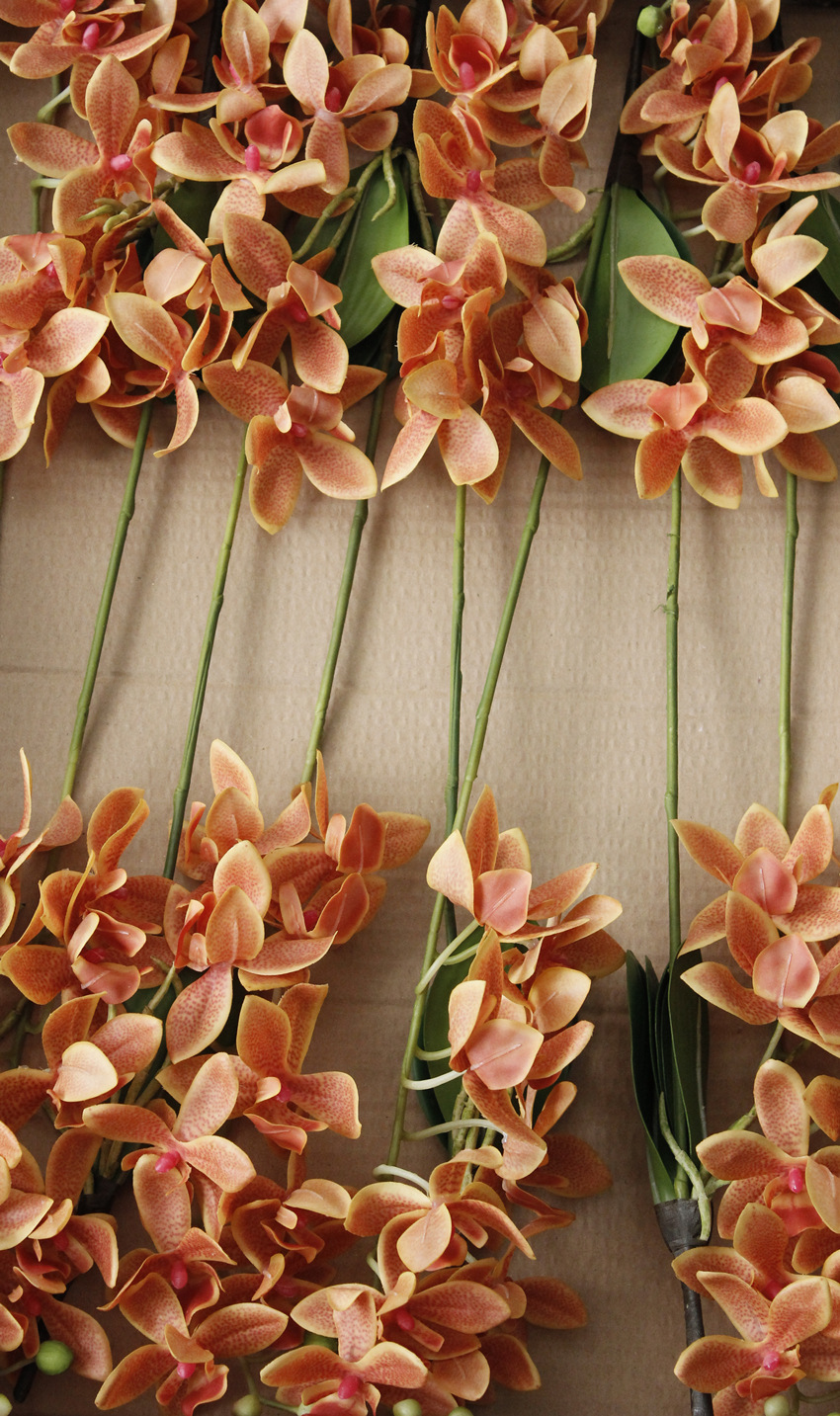 新品 兰花仿真花优雅餐桌花艺 新中式10头千代兰假花婚庆