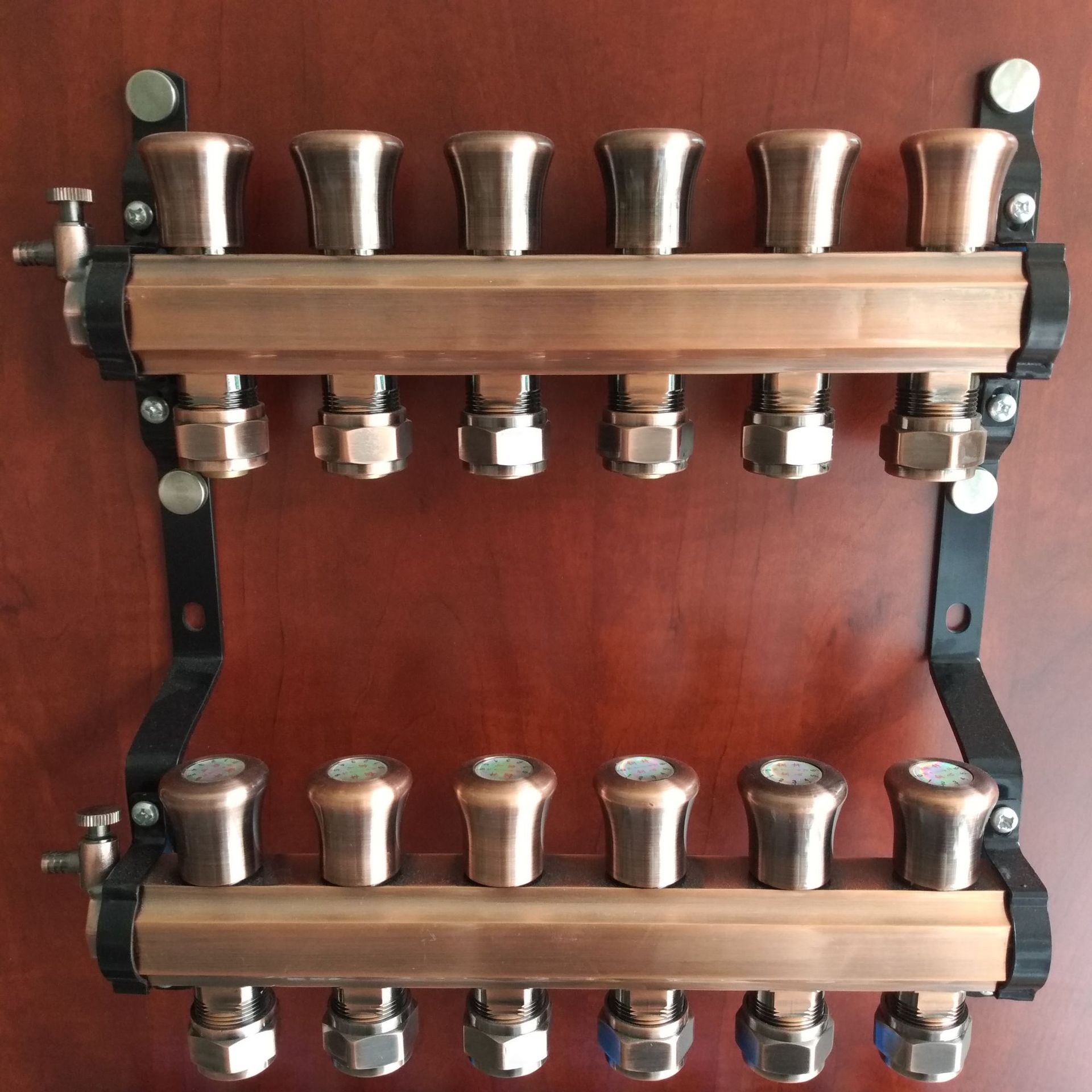 高端家装精品全铜手动自动温控分水器一体锻造地暖分水器一寸主管