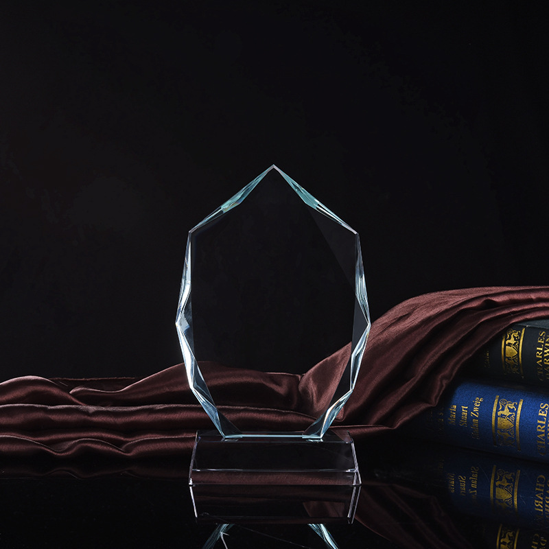 宝贝名称: 多边型奖杯 宝贝颜色: 透明(刻字,logo见详情)