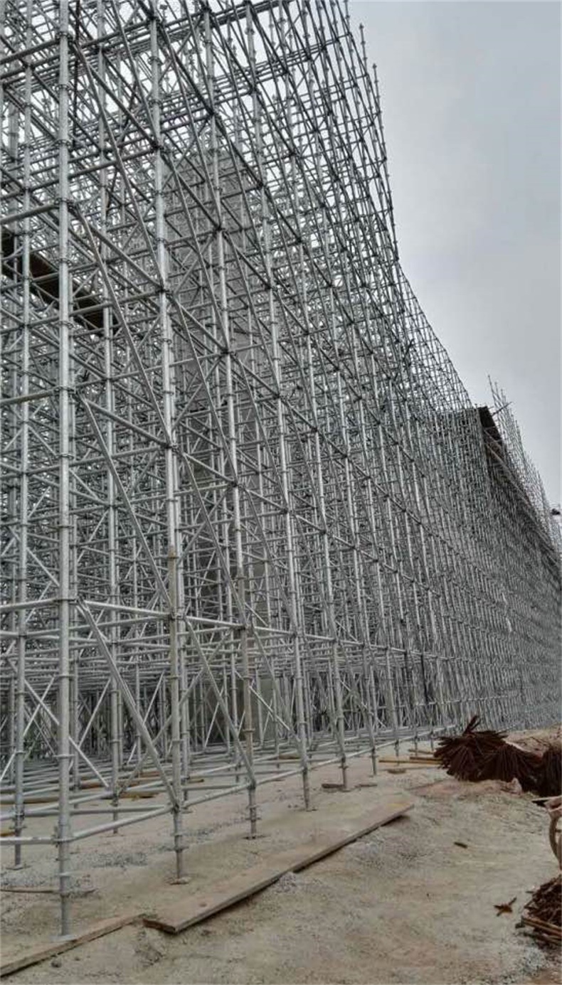 1.9*1.2m脚手架桥梁建筑盘扣脚手架钢管组合盘扣式脚手架工程爬梯