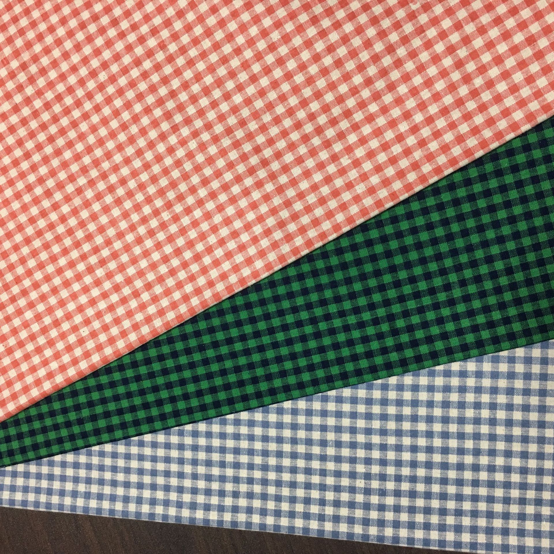 全棉色织16支朝阳小格布春夏情侣衬衫童装吊带连衣裙时装发带面料