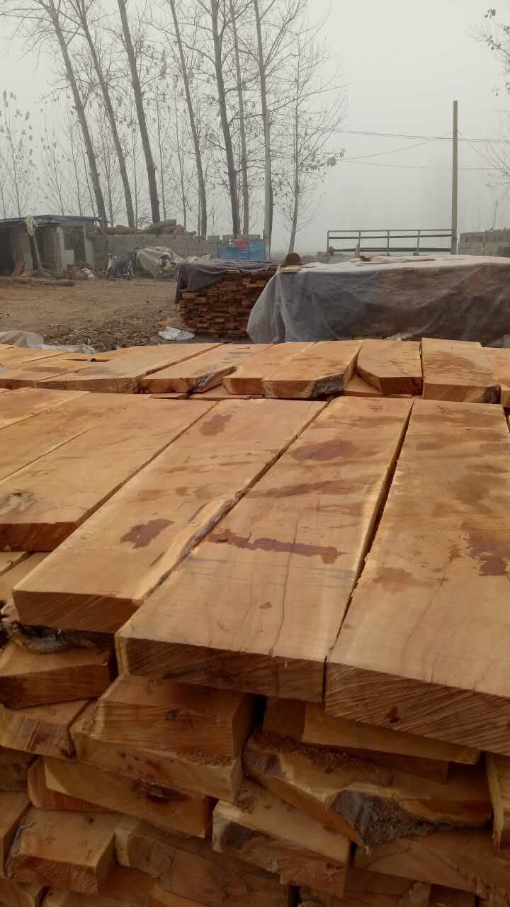 启林大量供应各种规格枣木板材枣木木材价格实惠