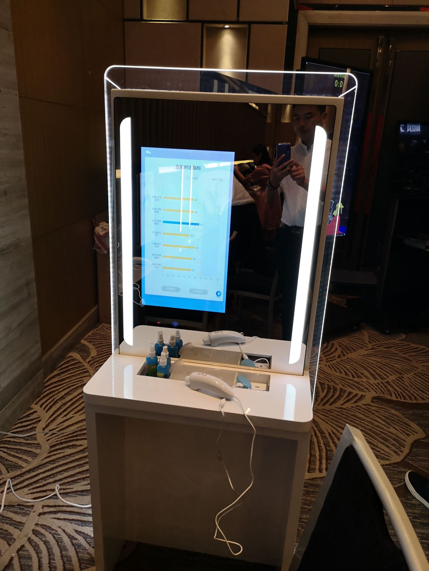 智能家居魔镜 智能卫浴镜卫浴显示屏 智能梳妆镜台 智能美妆ar屏