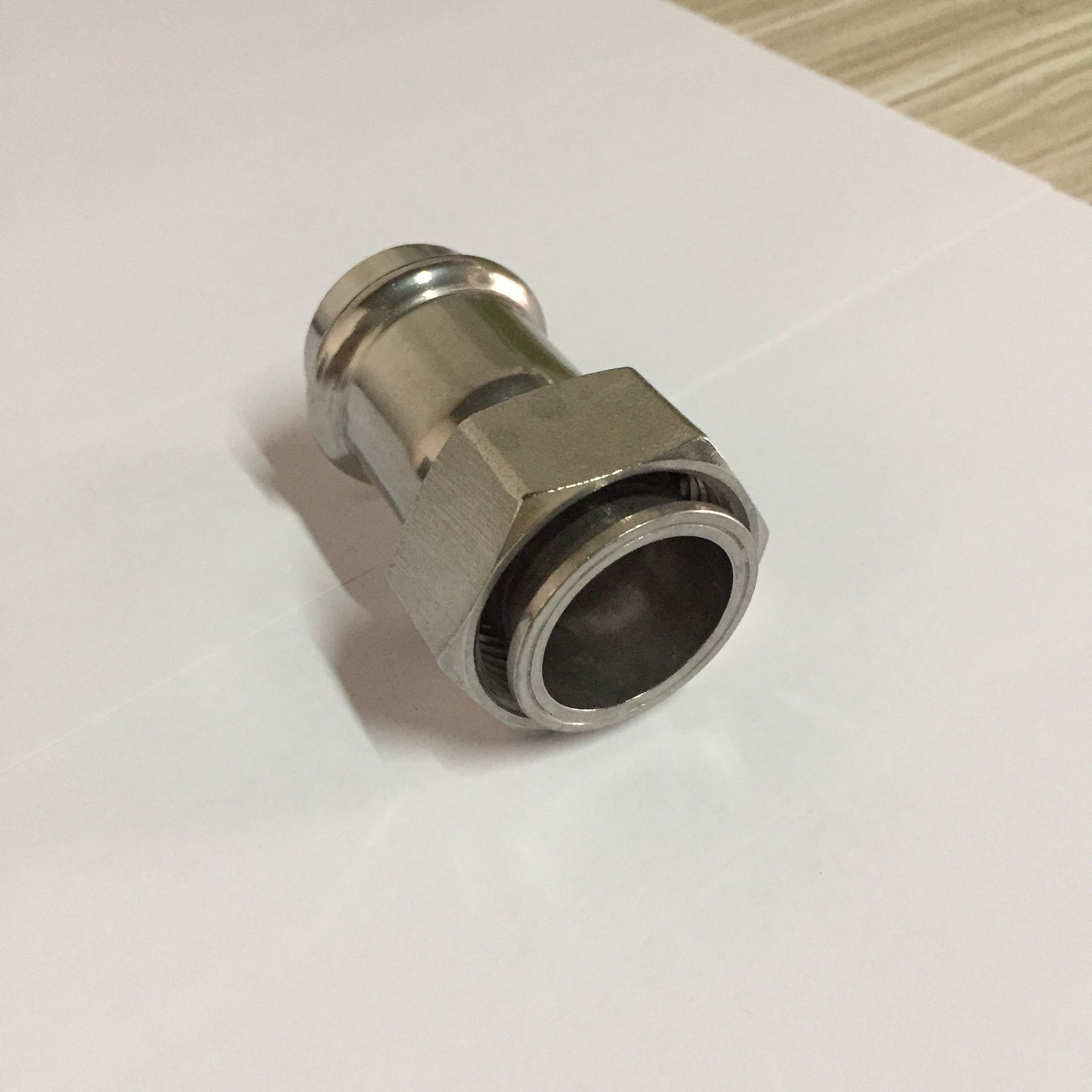 厂家直销不锈钢双卡压式活接304移动内牙直接头