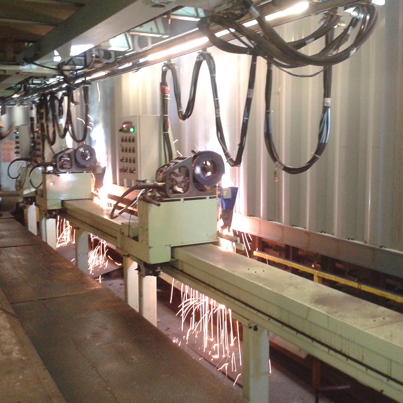 激光扫描跟踪焊接设备集装箱瓦楞板挂车厢板仓栏车自动焊接设备