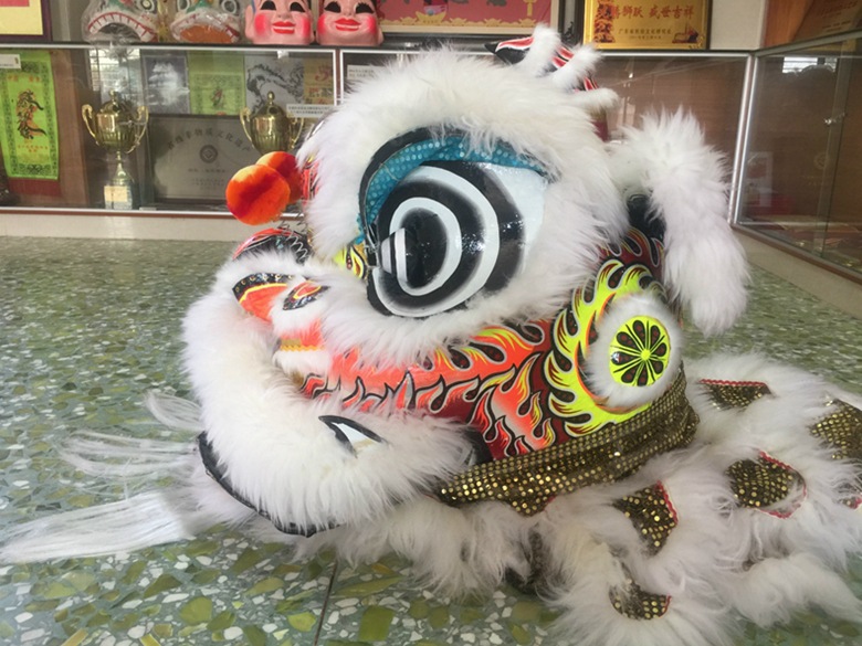 佛山醒狮狮头 厂家直销舞狮 供应醒狮舞狮 龙灯舞狮 新年贺岁醒狮