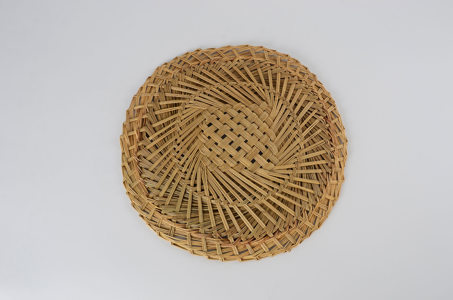 厂家直销批发手工编蒸笼草垫子 16cm~52cm圆形蒸笼垫 不粘蒸笼布