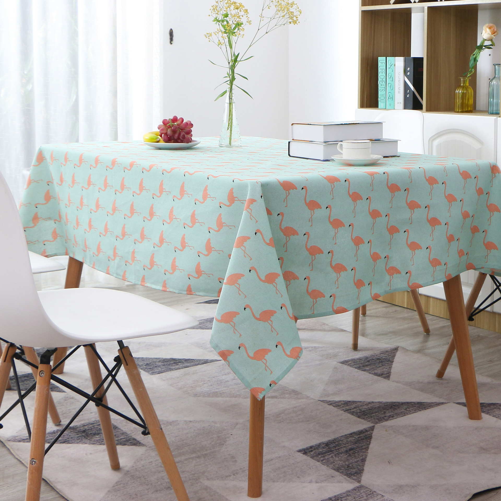 温馨提示:由于桌布款式较多,花型更新太快,拍照比较繁琐,所以未能上架