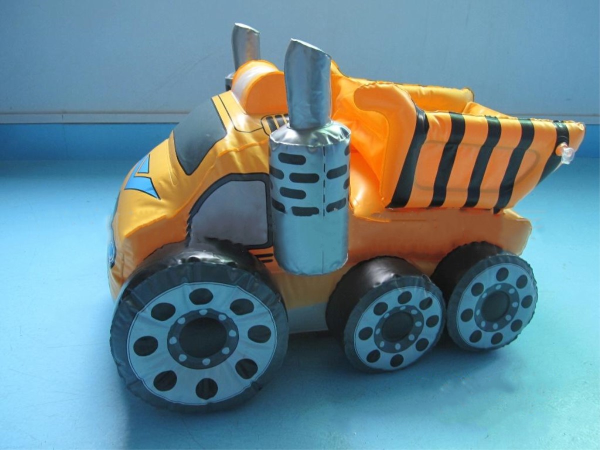 供应pvc充气敞篷车玩具模型 广告pvc卡丁车模型 儿童汽车玩具