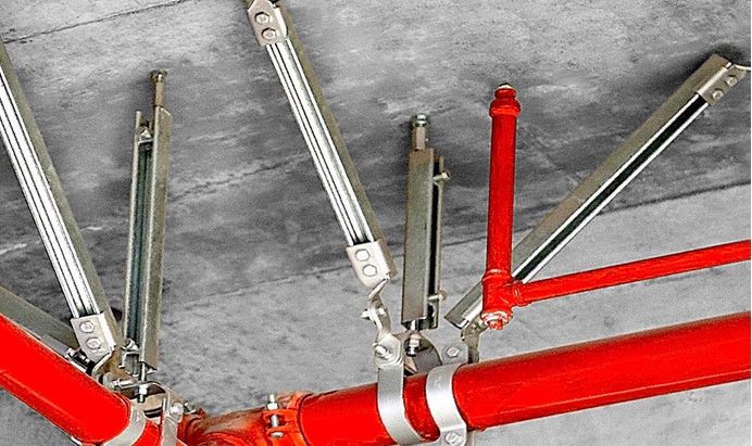 水管侧纵向抗震支架管道侧纵向抗震支架福建管道抗震支架直销