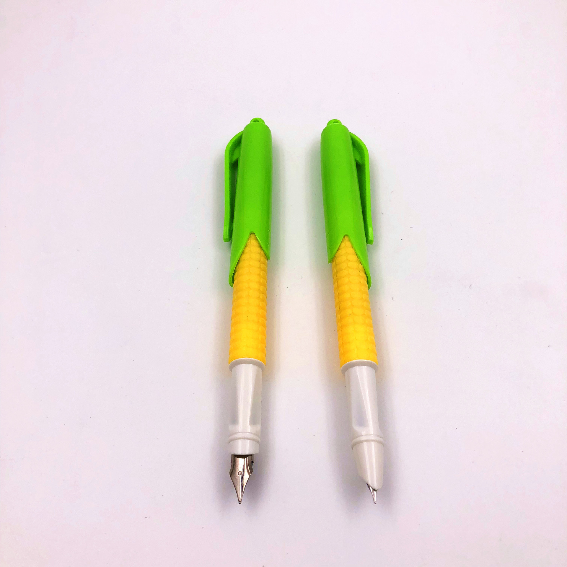 韩版学生文具 玉米两用钢笔儿童成人字帖可换墨囊钢笔 创意礼品