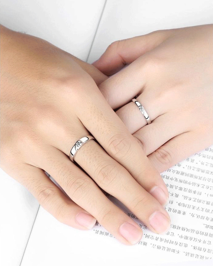 纯银心形钻戒情侣对戒简约时尚爱心婚戒订婚钻石戒指 厂家直销