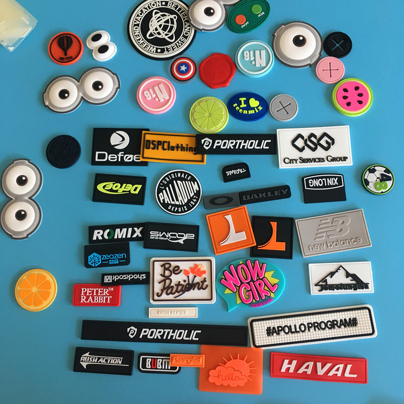 胶章工厂专业定做pvc软胶商标环保滴塑滴胶标适合服装箱包上定制