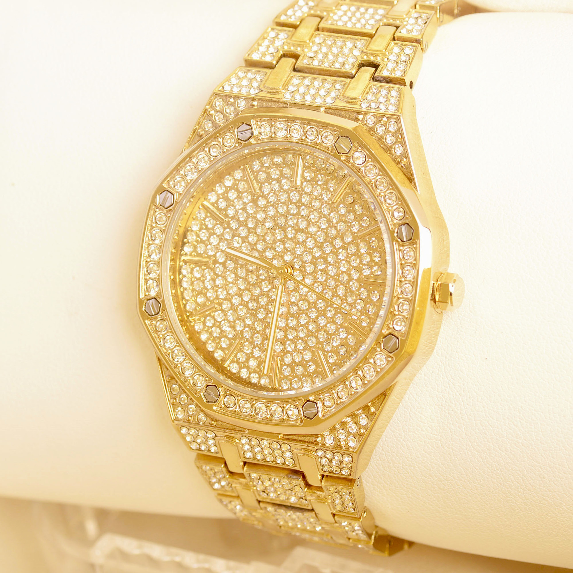 铆钉水钻手表品牌及商品,手表 mingbo quartz 这是什么手表-世界之表