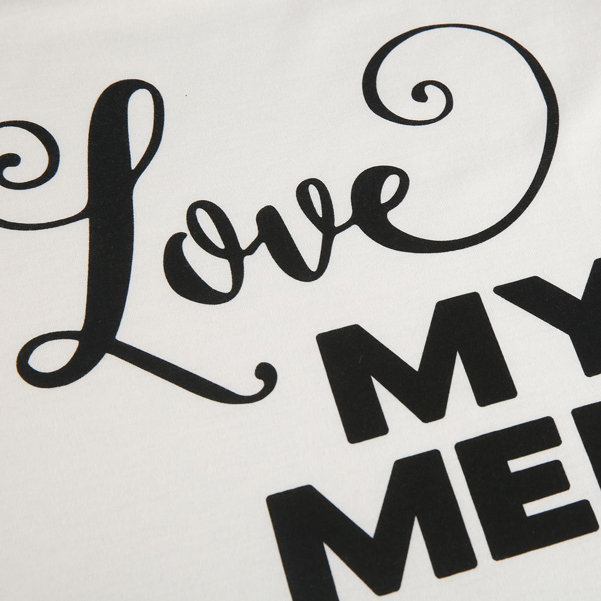 主面料成分的含量 91%-99% 主图来源 实拍有模特 图案 几何 字母 风格