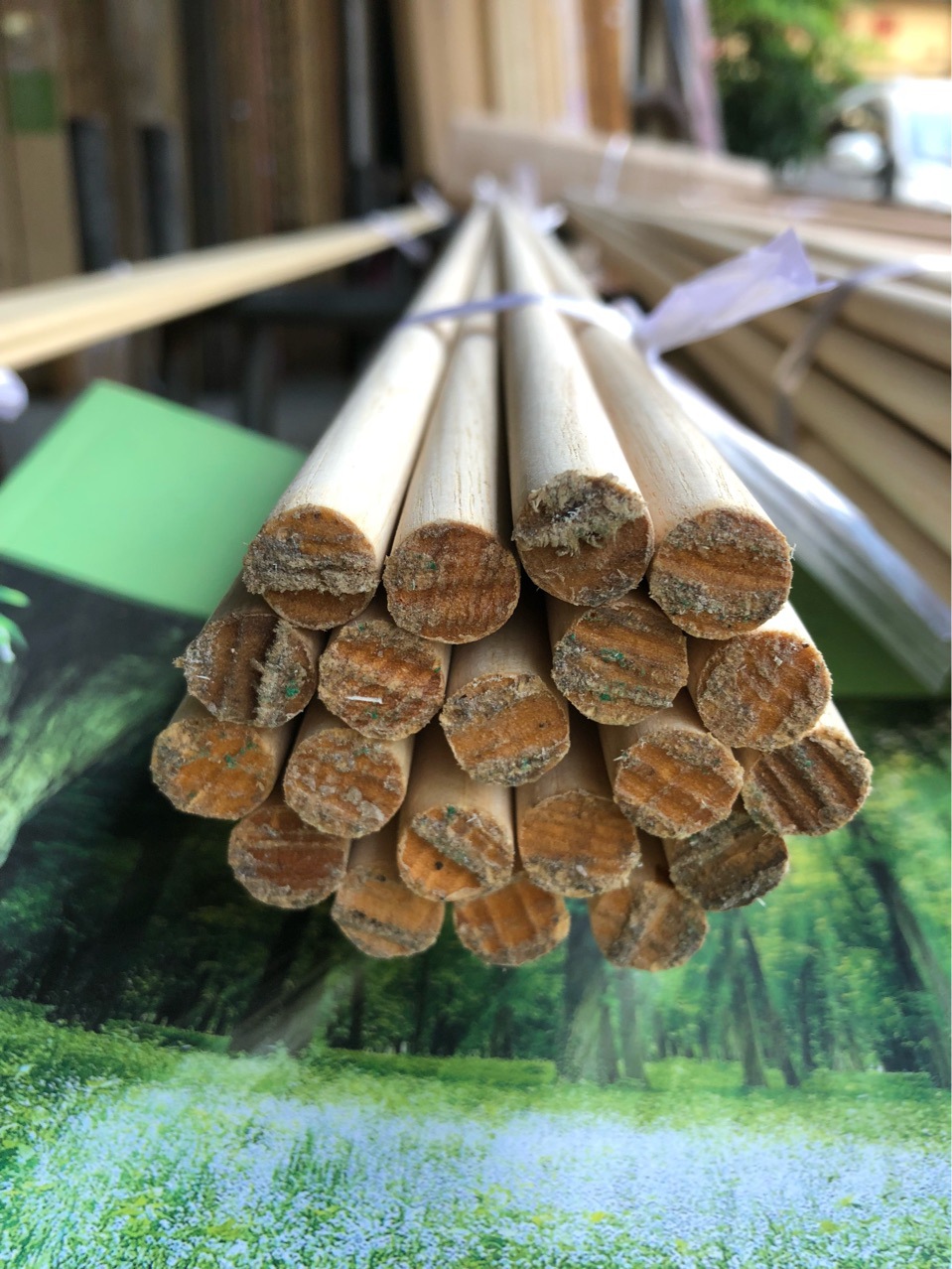 现货水曲柳木圆棍圆形衣柜挂衣杆木托棒棍阳台晾衣杆子线条