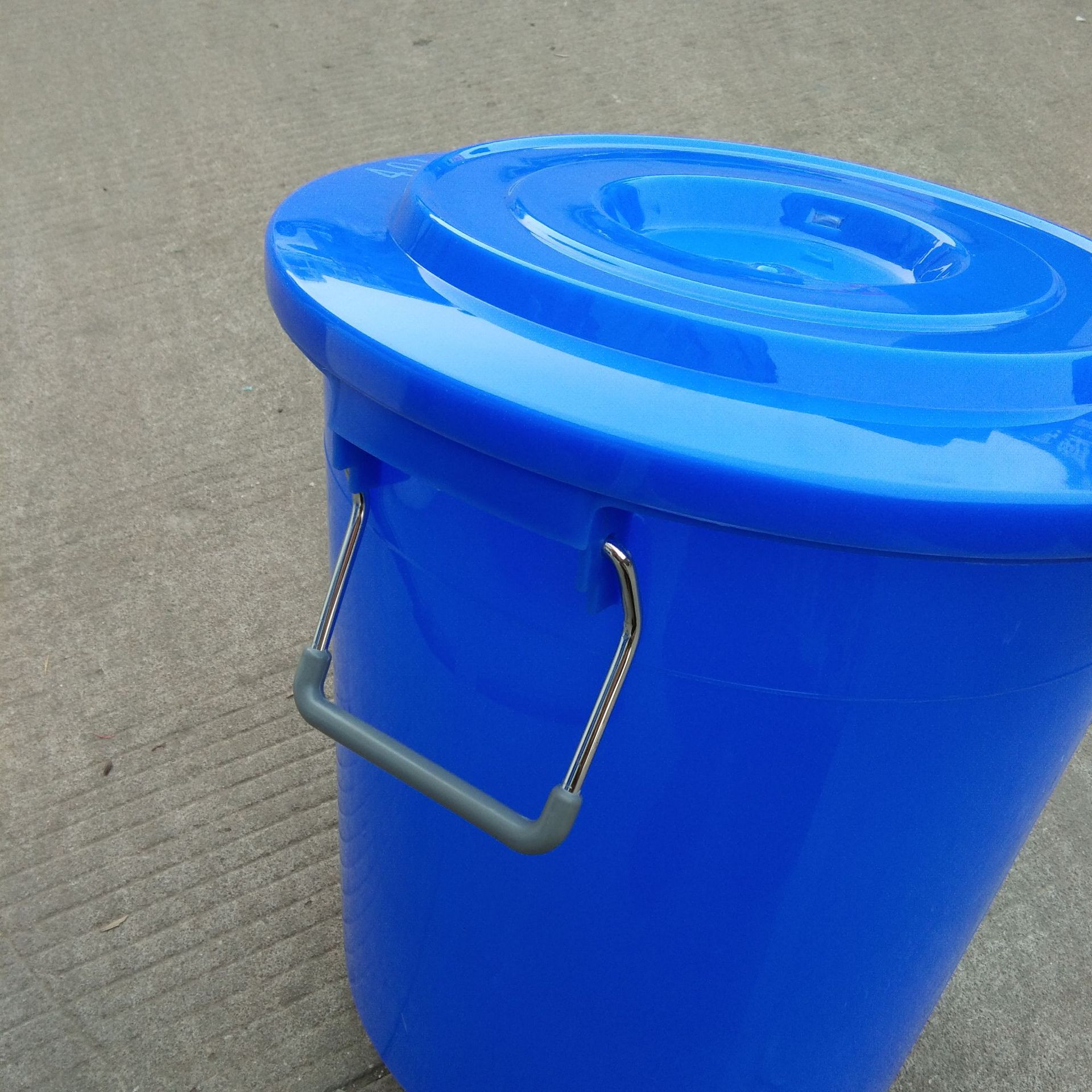 厂家直销多规格加厚米桶全新料水桶塑料多用桶