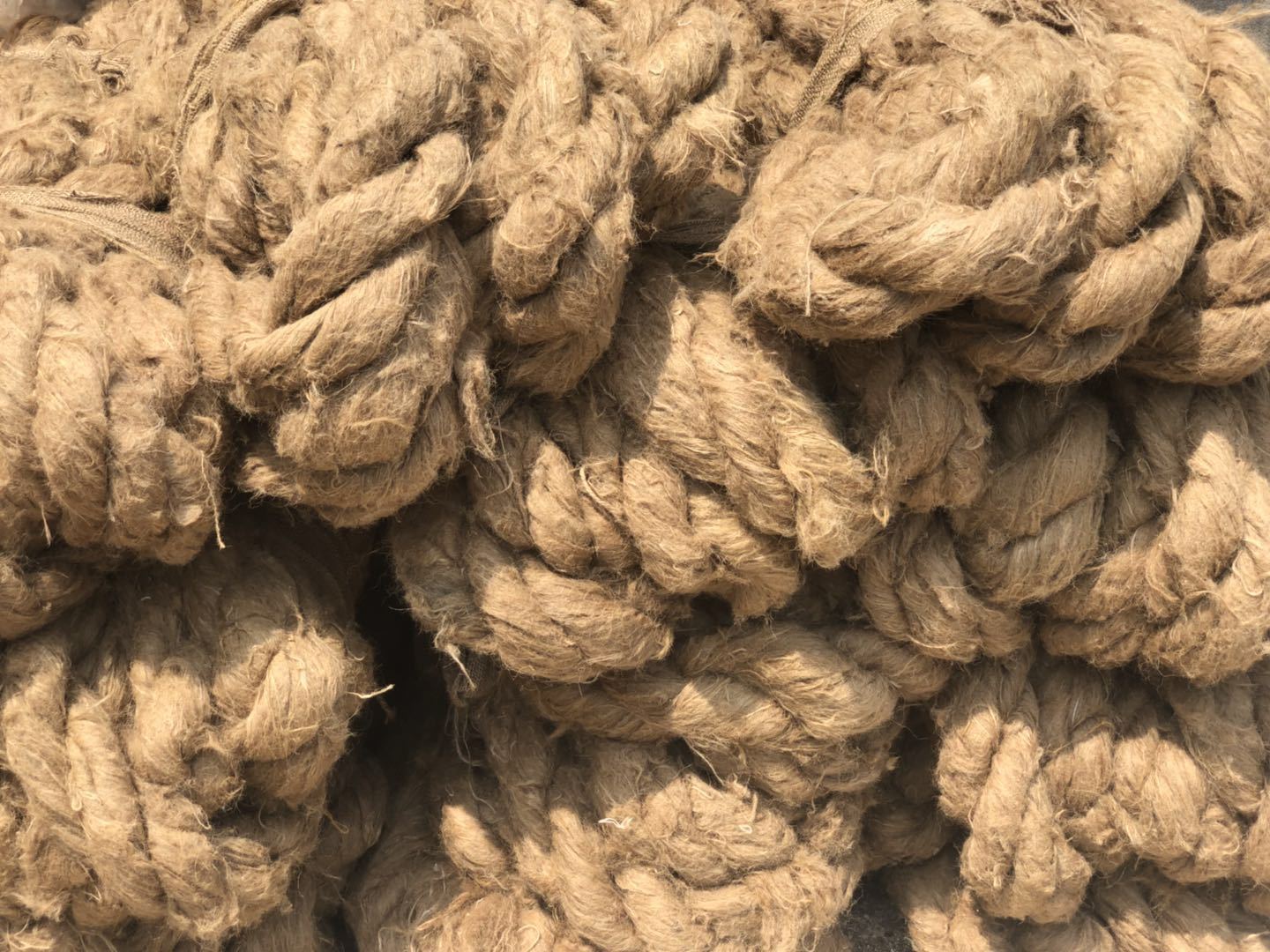 管道用油麻筋防水堵漏填缝油麻绳密封管道油麻沥青油麻丝油麻绳.