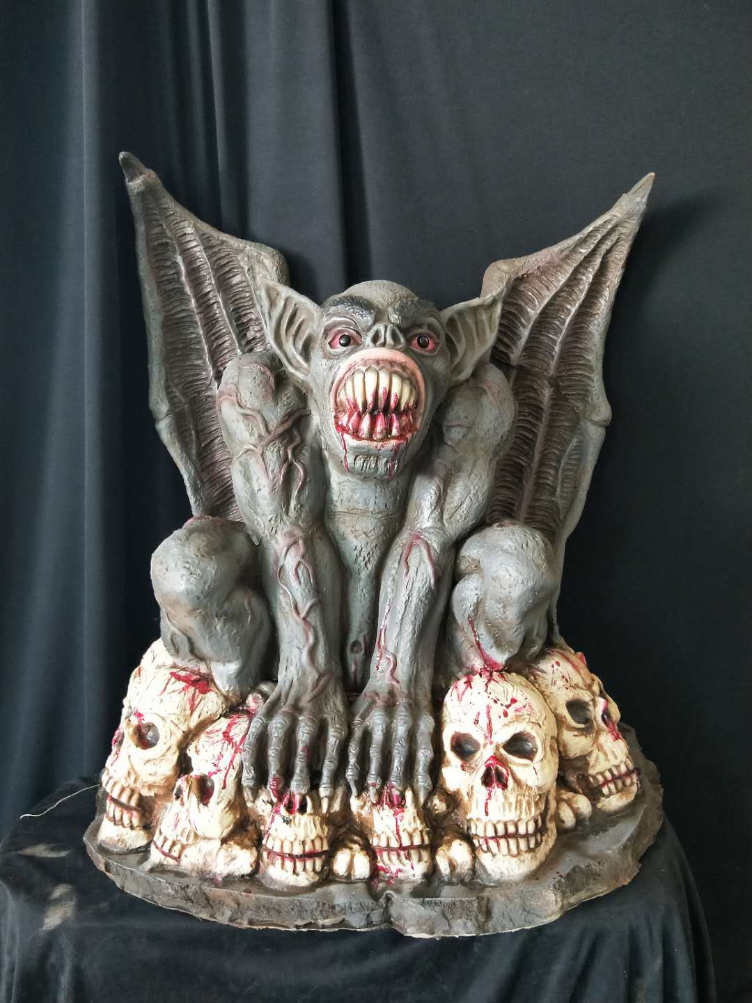 万圣节吸血蝙蝠鬼大型场景布置道具酒吧鬼屋密室装饰用品厂家直销