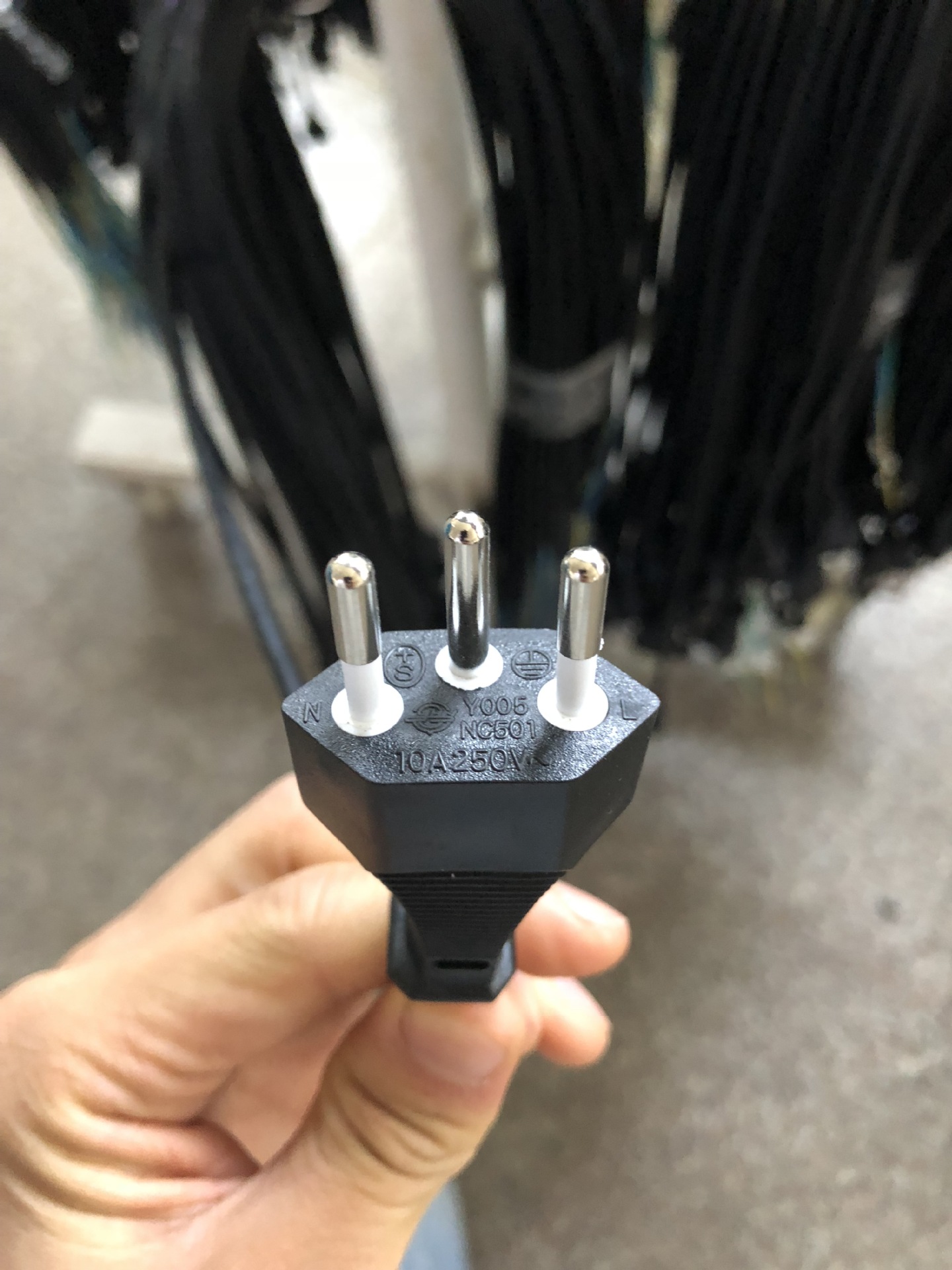 瑞士三芯电源线云环vde厂家直销三环保pvc瑞士电源线插头