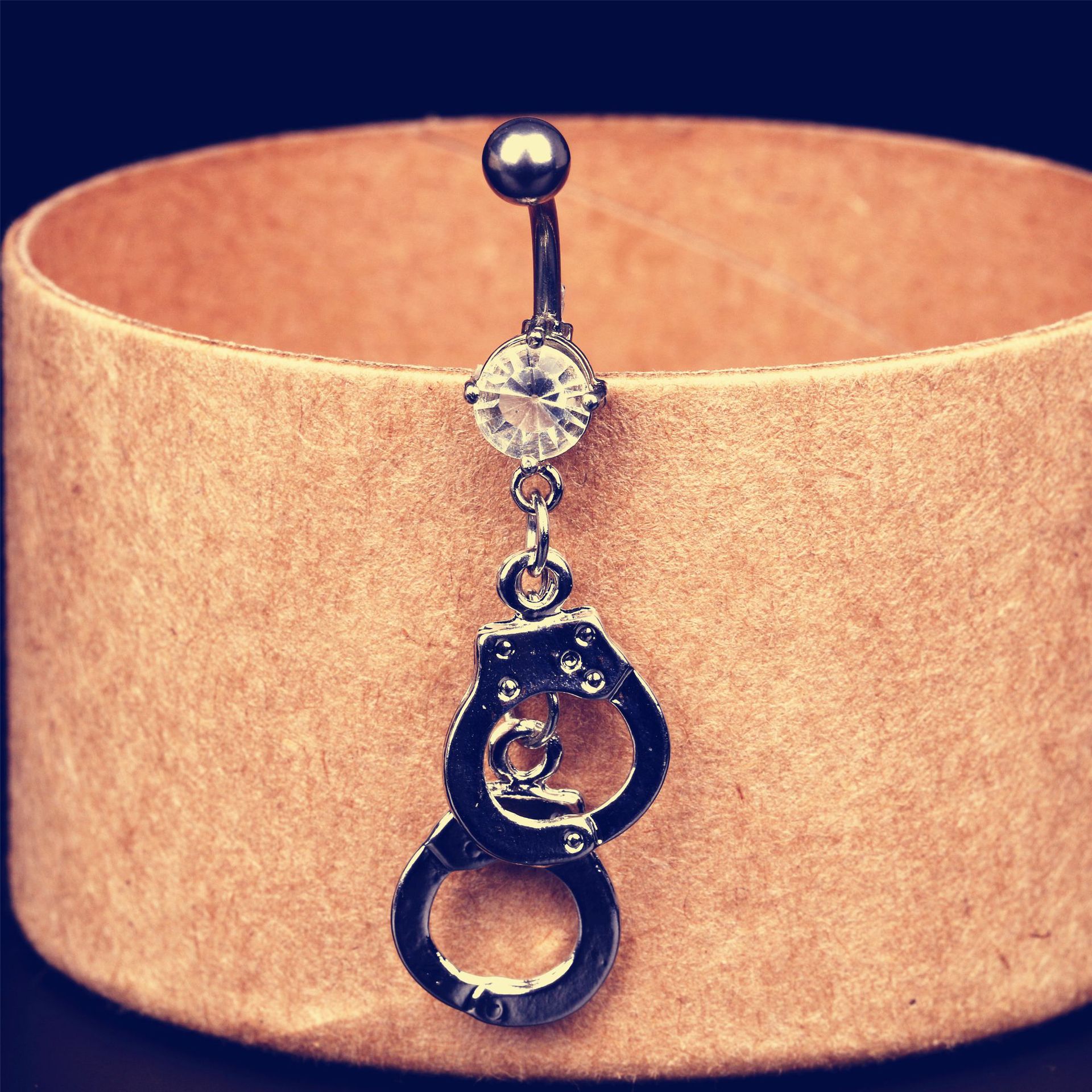 不锈钢肚脐钉锆石脐钉合金吊坠手铐脐环低敏肚脐环人体穿刺饰品