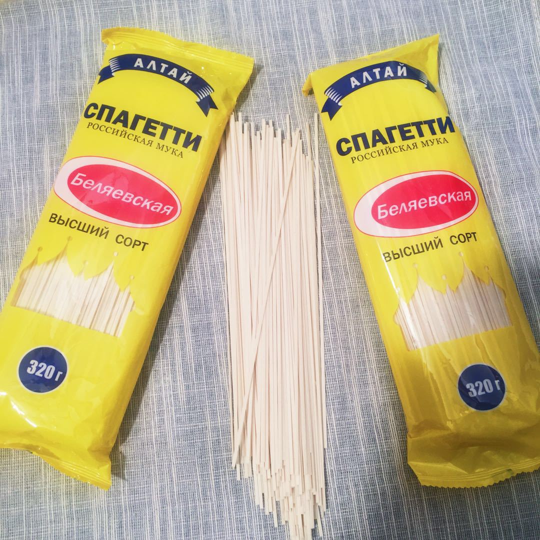 俄罗斯进口雪兔挂面面条320克装挂面无盐批发物流