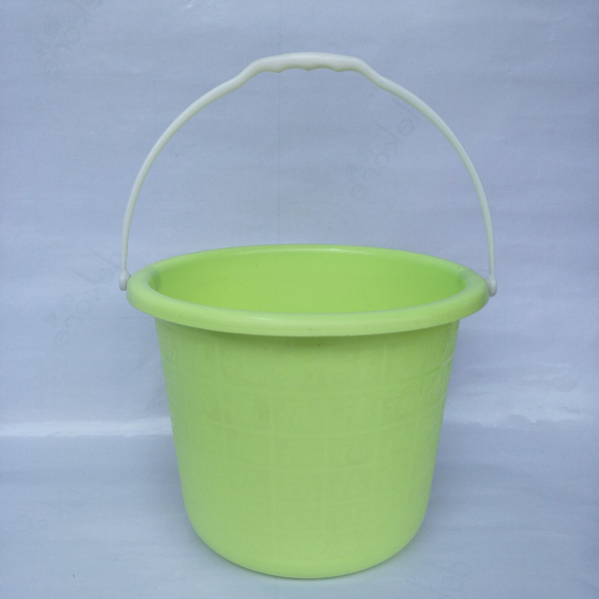 儿童玩具沙滩桶小孩钓鱼桶采摘桶水桶沙滩运动塑料桶玩具