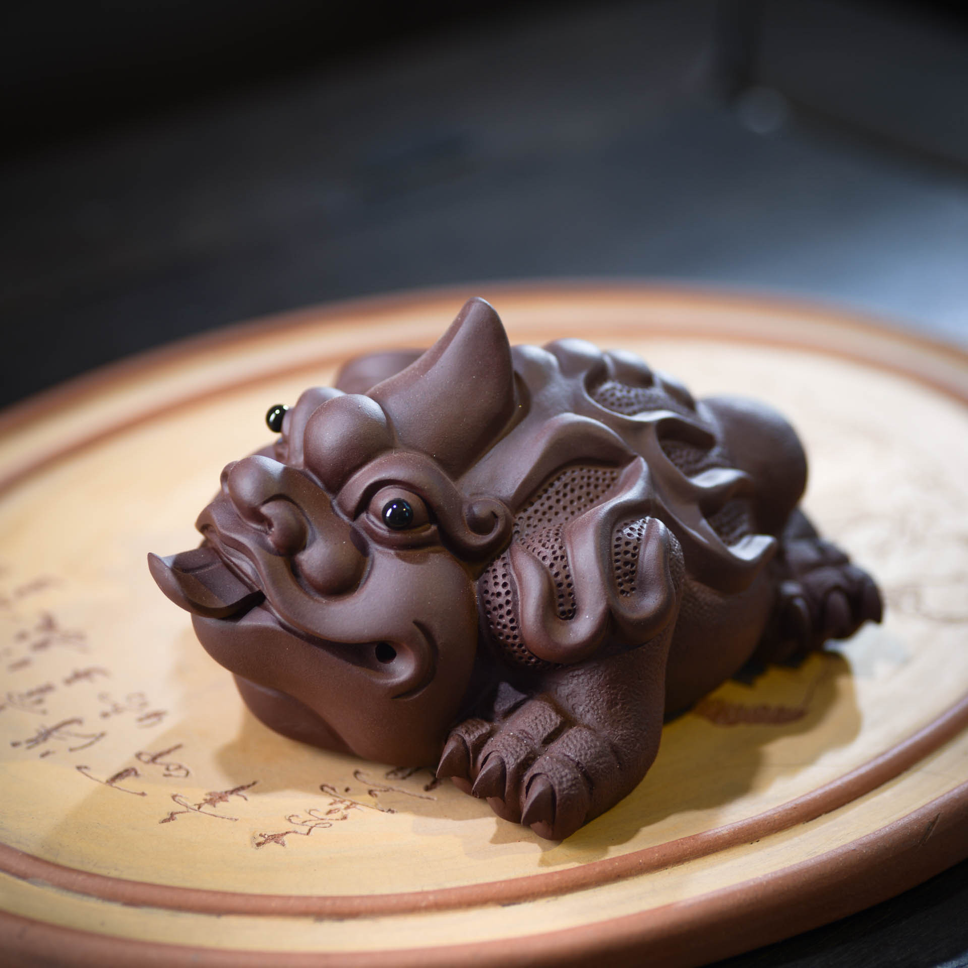 厂家直销宜兴紫砂茶宠金蟾三足蟾蜍茶具配件精品手工雕塑雕塑装饰