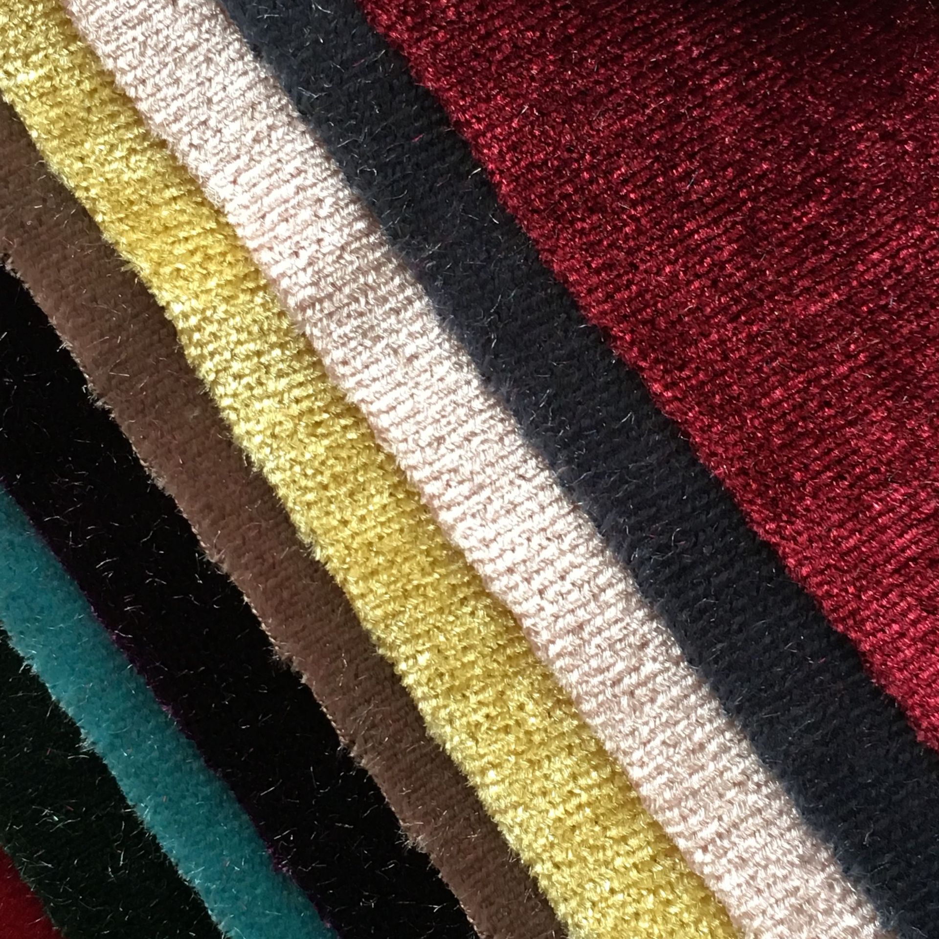 厂家直销韩国绒丝光绒箱包服装鞋材汽车多用途装饰布料