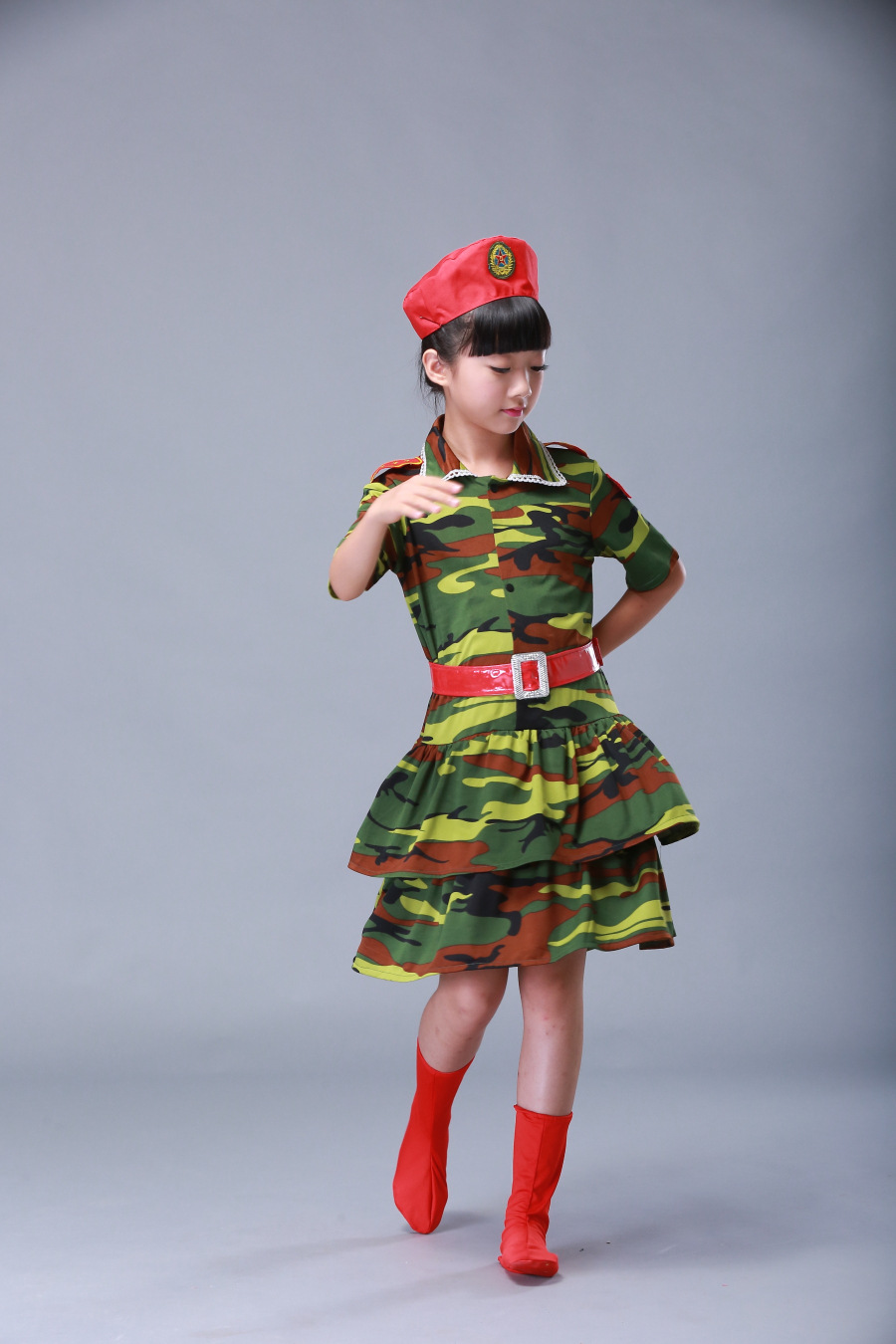 儿童兵娃娃演出服男童女童迷彩裙军服小女兵舞蹈服装少儿军装套