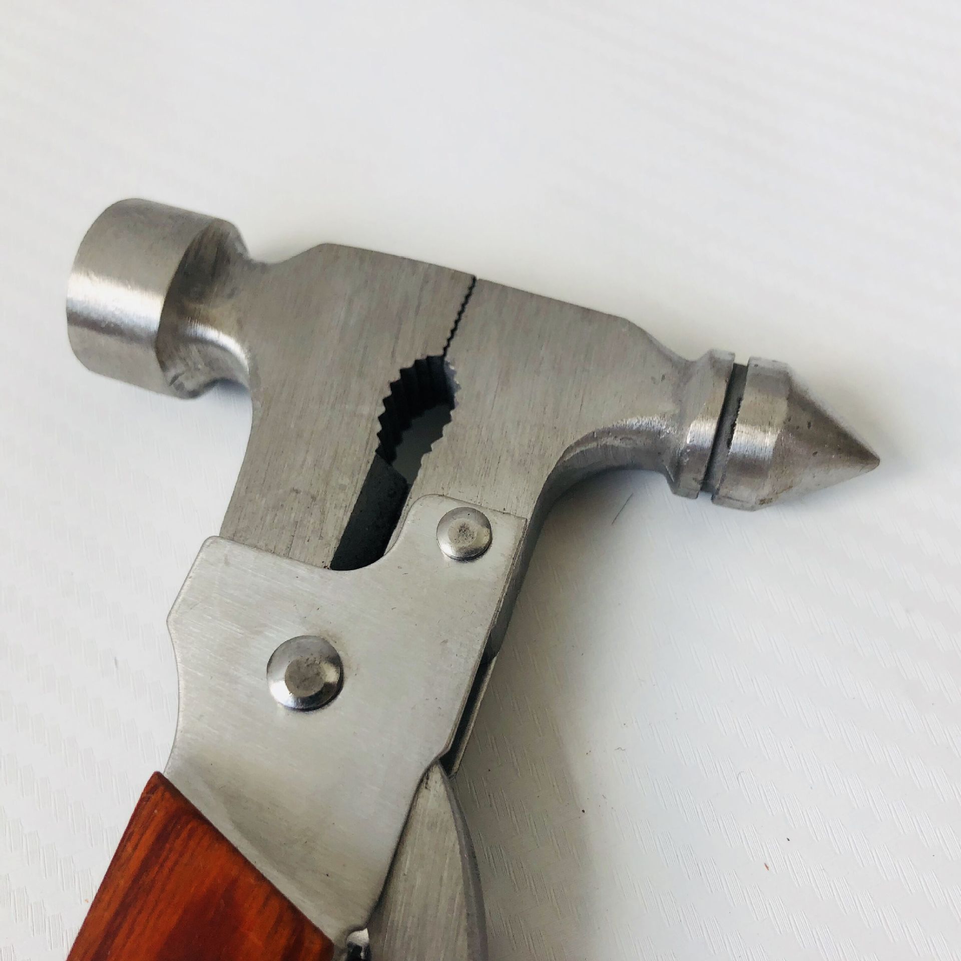 车载多功能锥形安全锤 迷你 汽车逃生工具斧头锤安全救生破窗羊角