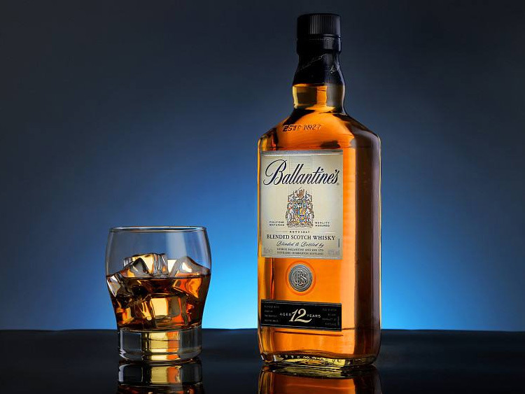 洋酒进口百龄坛12年苏格兰威士忌ballantines700ml整箱优惠