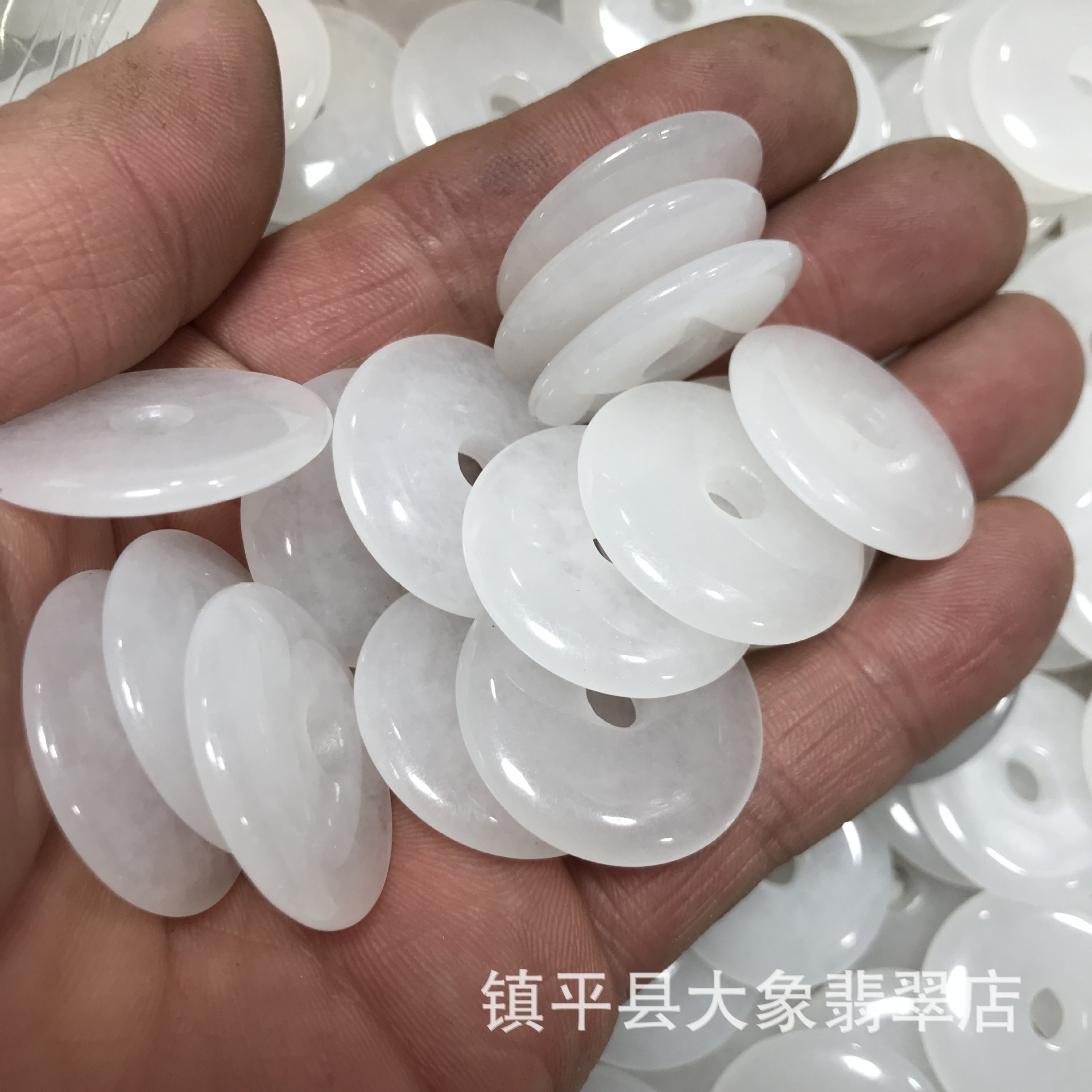 厂家直销天然玉石 石英岩玉 吊坠挂件白色平安扣 饰品玉器礼品2.