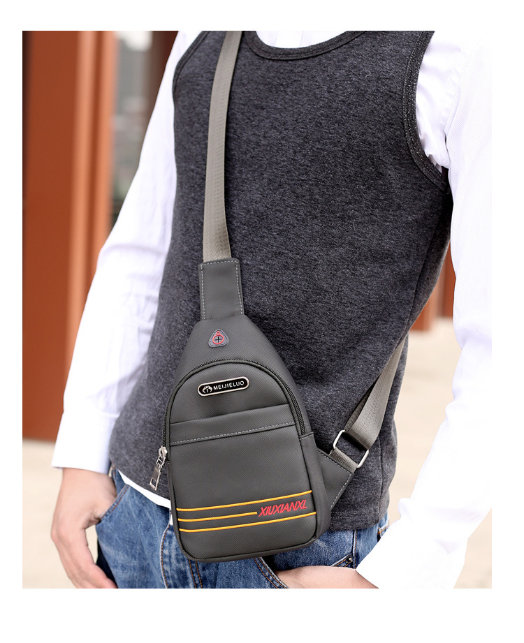 新款胸包时尚潮流斜背胸包简约耳机孔单肩包休闲安全胸前斜挎包