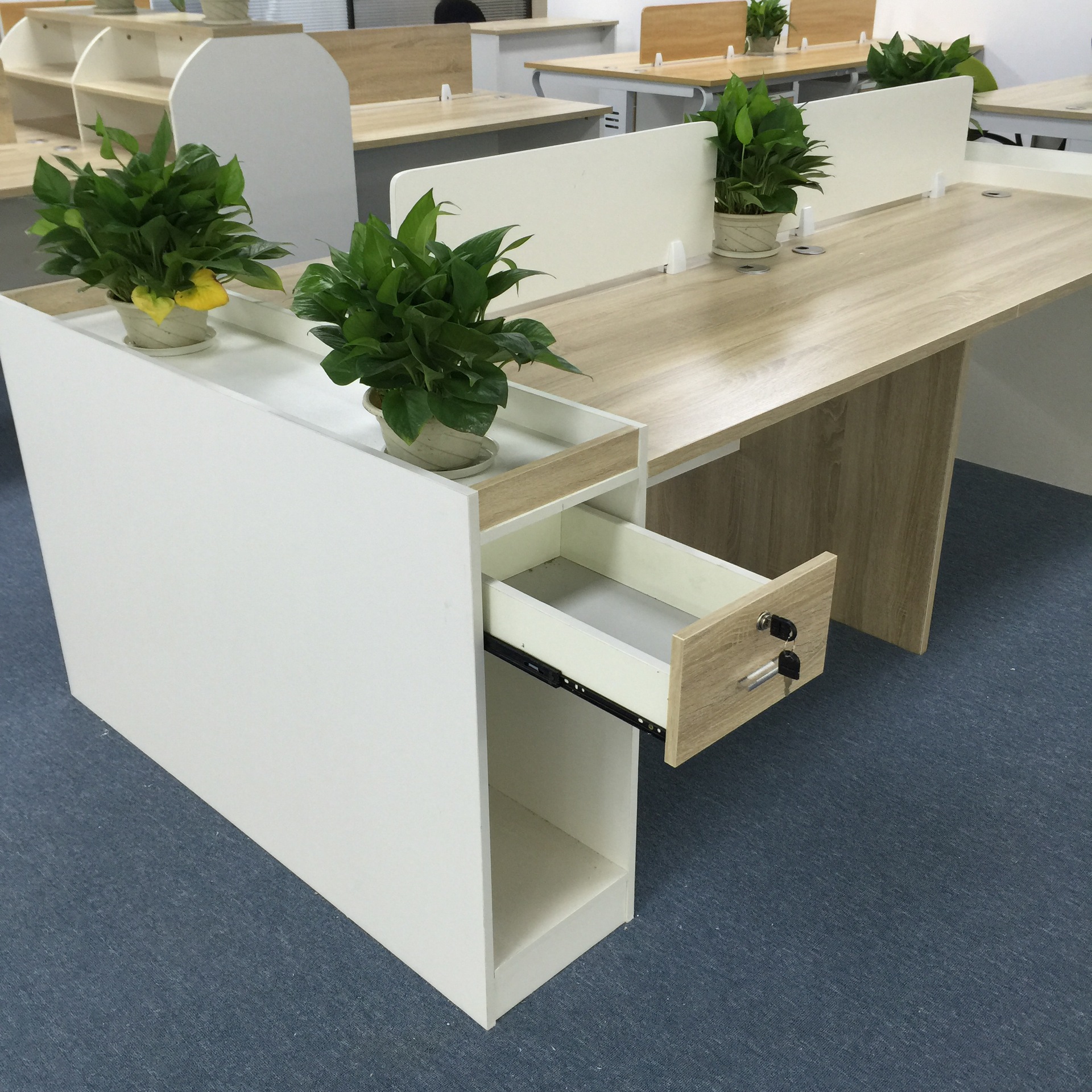 办公家具办公卡座卡桌办公桌员工位桌职员桌台办公屏风隔断定制