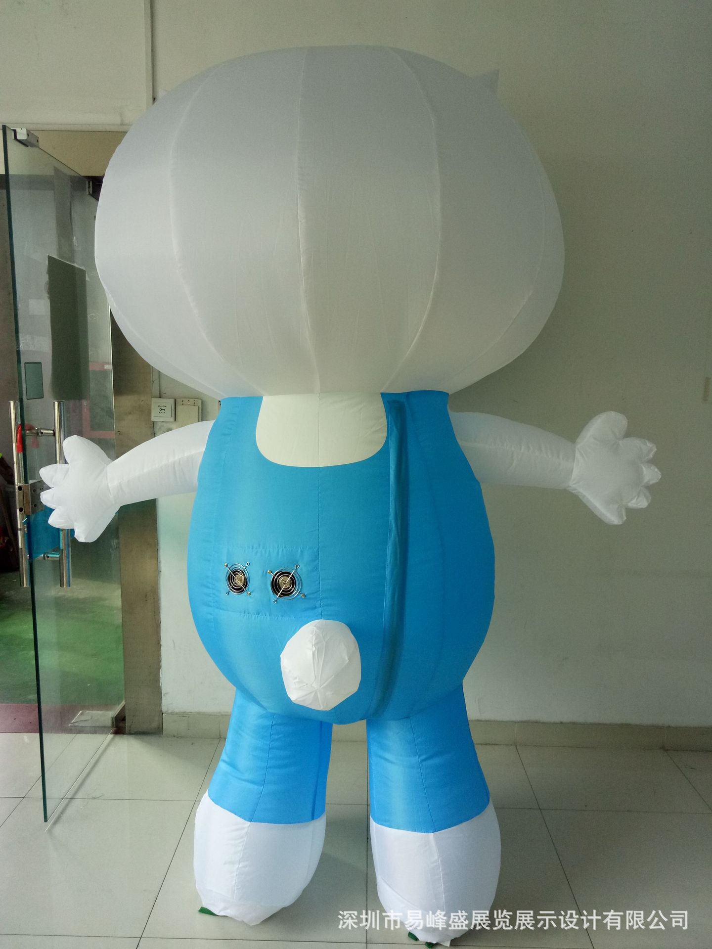 户外气模人行走固定气拱充气人偶厂家直销