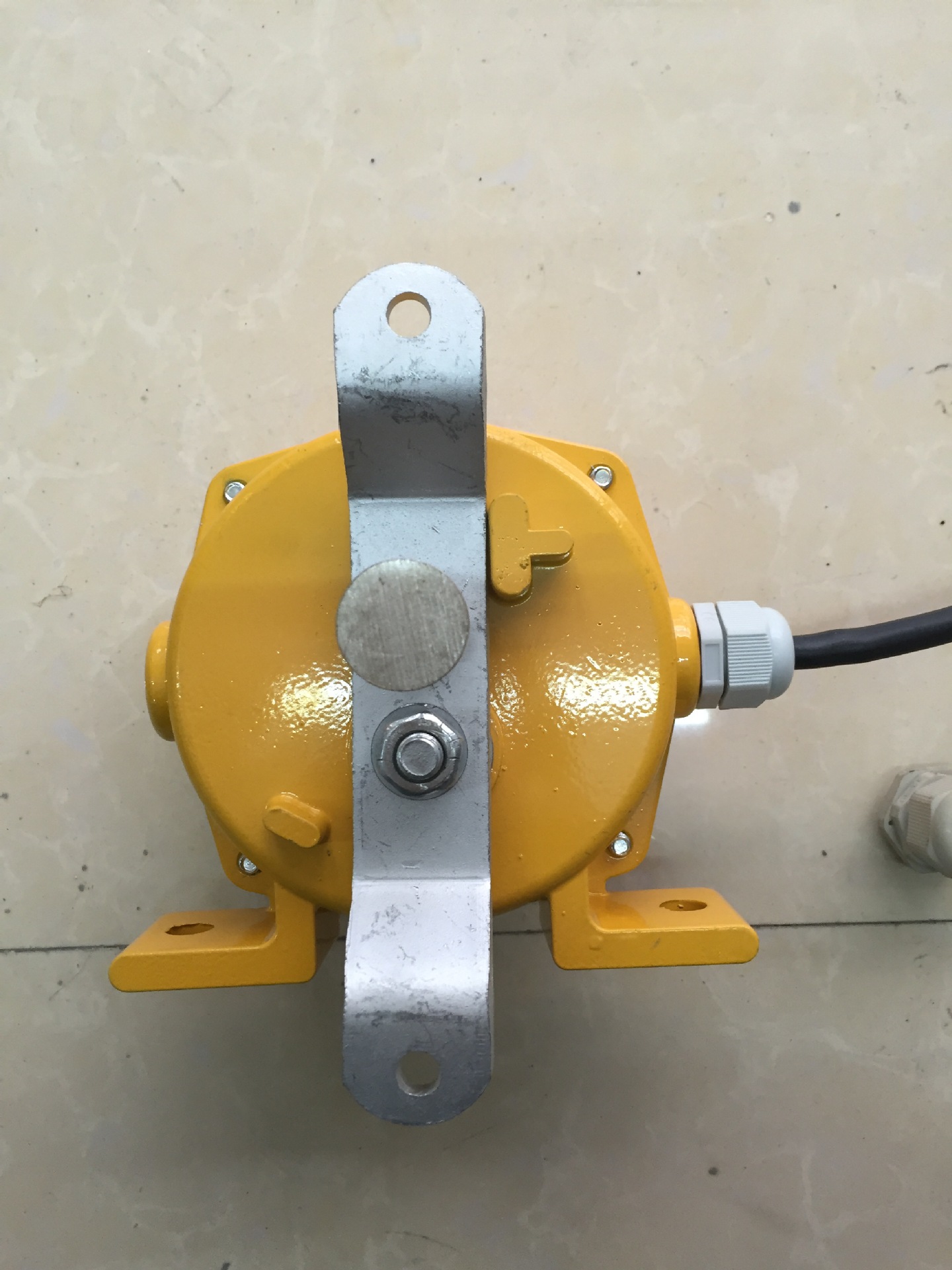 双向拉绳开关hfklt2-ii 输送机保护装置 急停拉绳开关 厂家直销