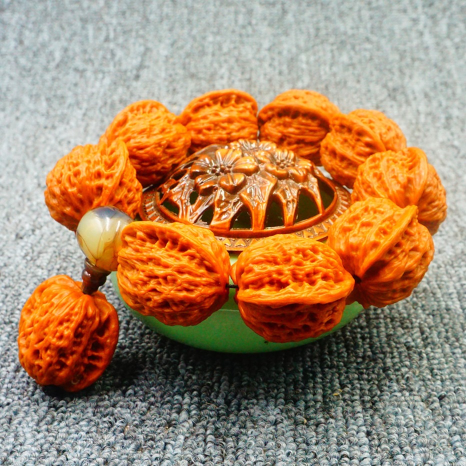 厂家供应野生山核桃手持 野生山核桃把玩串 野生文玩核桃手把件