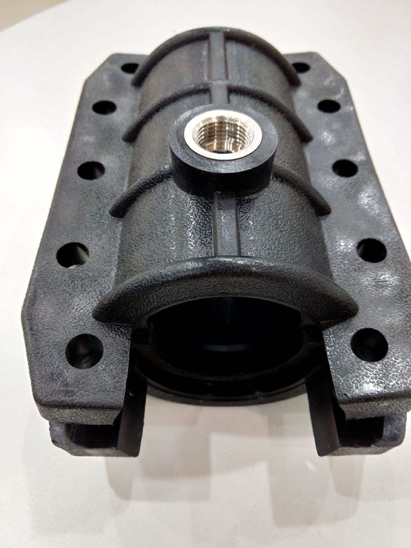 厂家供应pe管件 pe抢修节 pe管夹 pe哈夫节 漏水抢修配件