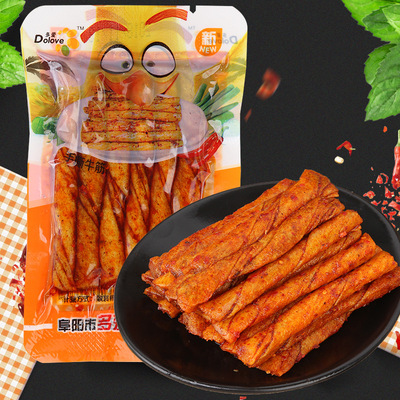 多爱香辣辣棒手撕牛筋辣条 真空包装香辣散装休闲零食厂家批发
