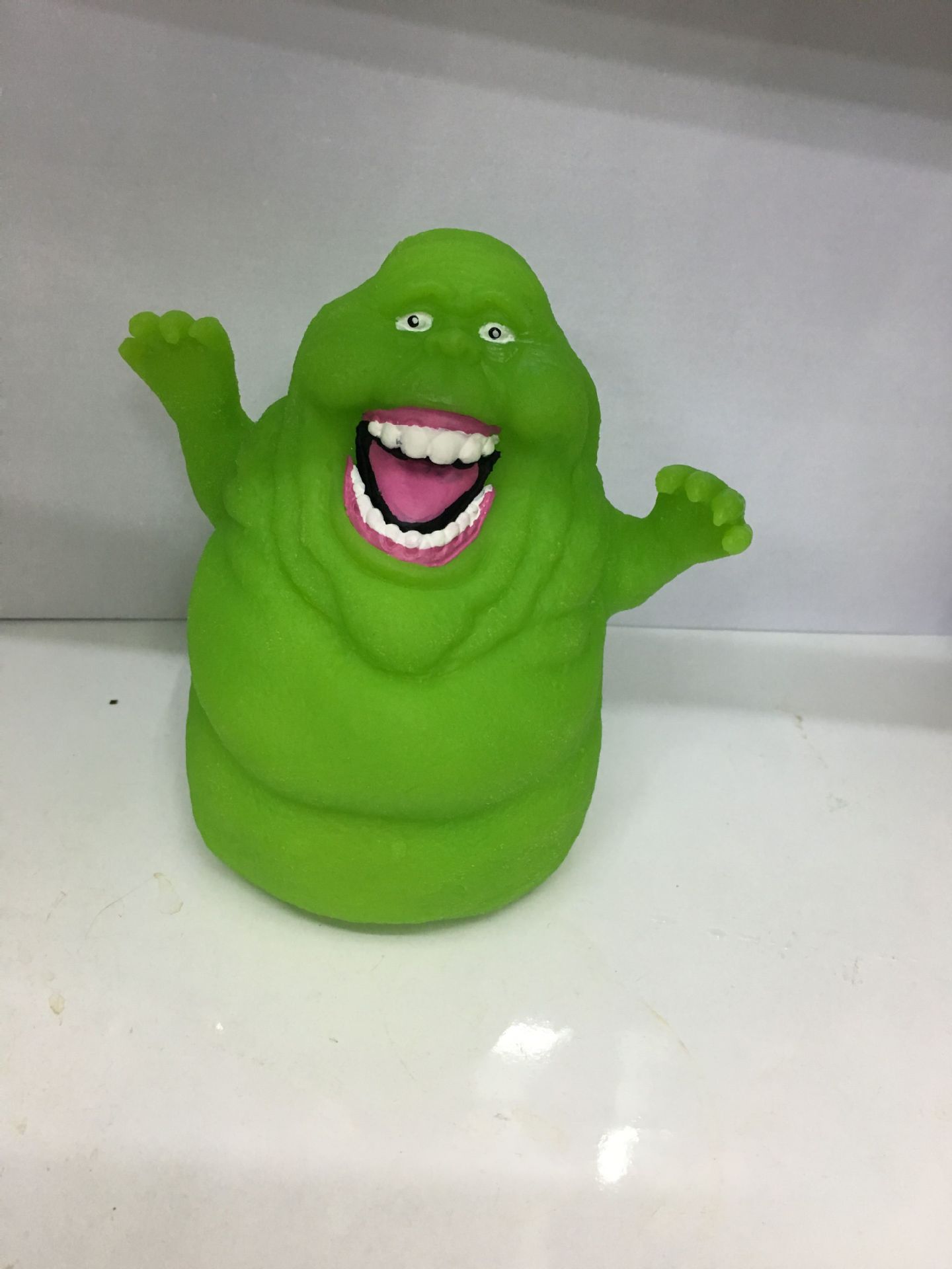 捉鬼敢死队队长棉花糖 食鬼绿色幽灵摆件手办公仔蛋糕摆件车载